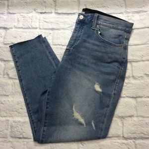 Distressed Ankle Skinny Jeans size 32